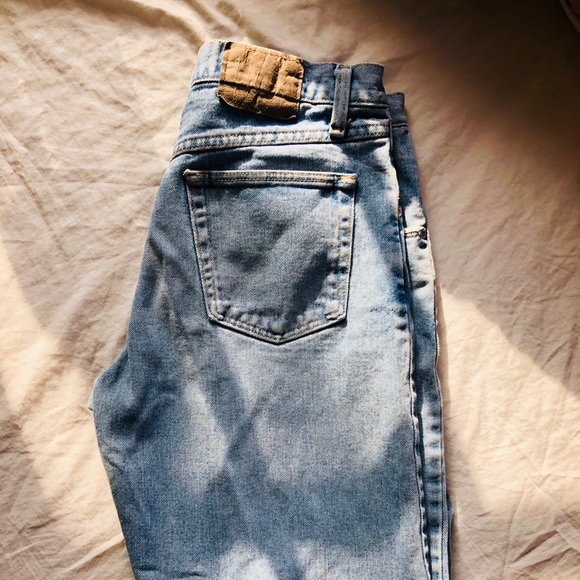 Vintage high wasted Wrangler jeans! - Picture 3 of 8